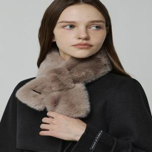 잇미샤 쁘띠 페이크 퍼 머플러 ITPCAMF710