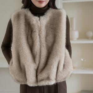 엄마옷 마담4060 모던베이직 소프티폭스퍼오픈조끼 중년여성 데일리 -ZVE2512008-