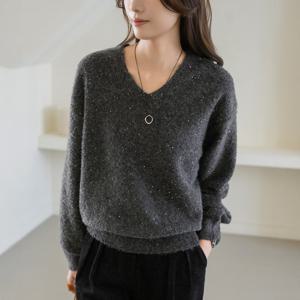 엄마옷 마담4060 모던베이직 샤인풀브이넥부클니트 데일리 여성 -ZKN2512012-