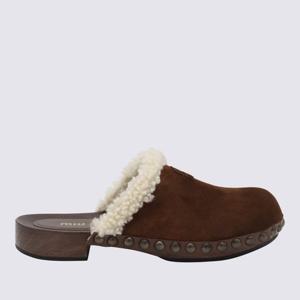 미우미우 시어링 라이닝 스터드 뮬 샌들 5Z504EFZF30 Z0GF0324