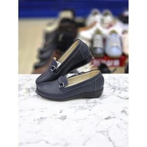 허시파피 세이브존05 여성3Cm경량굽단화로퍼 MKO3R451