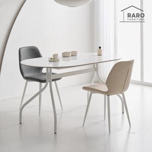 라로퍼니처 헤럴드 1500 유광 타원 포세린 통 세라믹 4인 식탁 세트 (식탁+의자2)