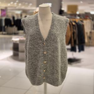 [비지트인뉴욕]브이넥 오픈형 니트 조끼 VBAVK60