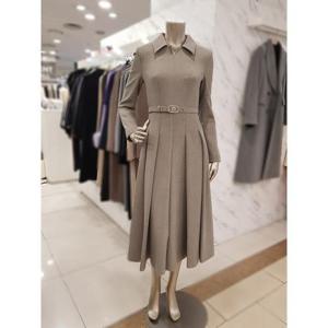 미니멈 세이브존01 슬릿카라 턱 주름 원피스 MXDAWO0580