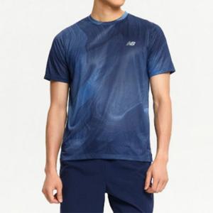 뉴발란스반팔티 DQJ NBNEE4P141-50 MEN Athletics 프린트 러닝 반팔티 (STANDA FIT)