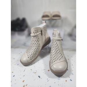 [리바디]리바디 세이브존07 소가죽 펀칭 미들 부츠 2024R0253 (1