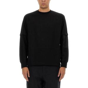 CP컴퍼니 포켓 디테일 크루넥 맨투맨 17CLSS029A 006452M999