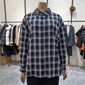 [더아이잗]더아이잗 루즈핏 체크 블라우스 IRAA0BL051