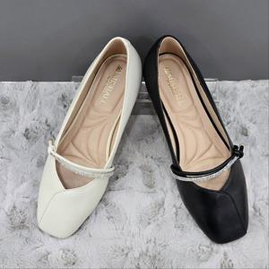 [탠디]보석 스트랩 펌프스 X2HS50DG27 G-IVORY G-BLACK 3DC JJ