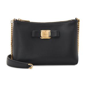 페라가모 스크래치 여성 체인 크로스백 22 0819 0780217