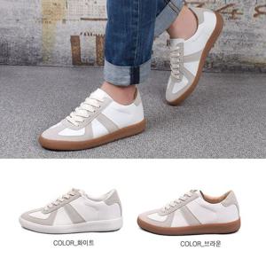 깔끔한 화이트 톤 남성 데일리 스니커즈 패션 운동화