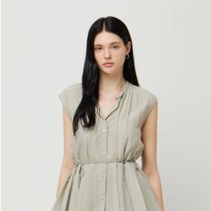 [시슬리]슬리브리스 블라우스 (SAWS48531)