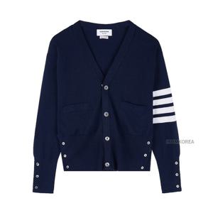 [톰브라운] FW25 남성 4바 버튼업 가디건 MKCS01A 00011 415