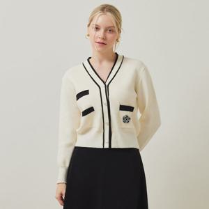 FOCUS  플라워 포인트 하트 버튼 가디건 PBVFF5F1KC4641