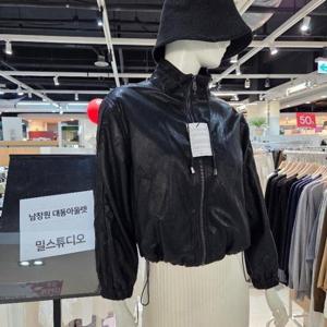 밀스튜디오 DP02 밑단스트링 인조가죽점퍼 LR9JPR103