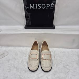 [미소페]By미소페 여성 골드 장식 클래식 로퍼 112HT339HG012 IV