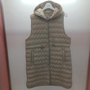 Latium HC06 퀼팅 옆트임 언발 후드 경량 패딩 롱조끼 T2543vt03B