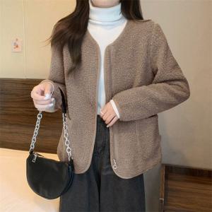 [올리비에스클로젯] 라운드 포켓 뽀글이 집업 자켓_O2511JK027D