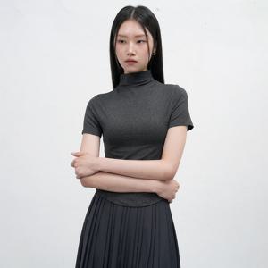 WOMAN 히트젯 반목넥 반팔 티셔츠 [CHARCOAL] / WBE4L01517