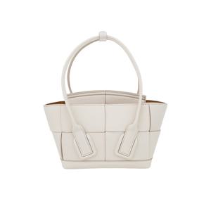 [엘러브] 보테가베네타 아르코 레더 미니 탑 핸들백 5ET2127