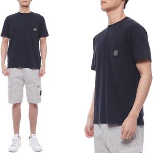 [스톤아일랜드] 25SS 남성 로고 패치 포켓 반팔티셔츠 (K1S152100219 S0057 V0020 25S)