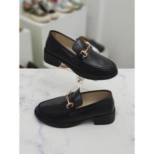 한슈 세이브존09 통굽 체인장식 여성로퍼 단화 4cm HS684822lc