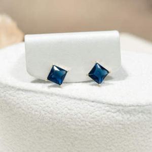 미니골드 14k 스퀘어 사파이어 귀걸이 EJCM4237