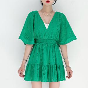 [금찌]금찌 이테나 펀칭 트임 원피스 ST7544D