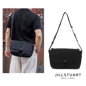 [질스튜어트] (삭형콜라보) 로건 블랙 나일론 플랩형 크로스백 JUBA5E946BK