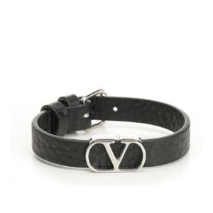 발렌티노 V로고 시그니처 가죽 팔찌 7Y2J0X63AVU 0NO