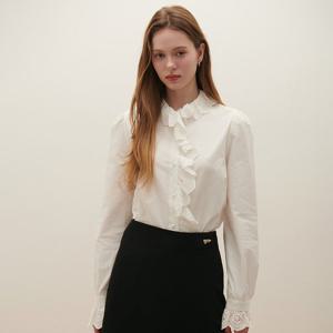 [SATIN] 펀칭 러플 레이스 블라우스 O253T264