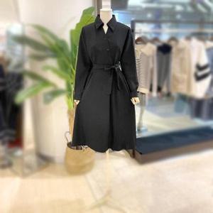 [파르베]  F23A70569_브이 사선 플리츠 원피스