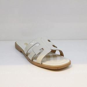 [오브엠]  F21SD243C_여성 발편한 에나멜 샌들 화이트