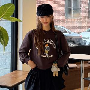 공용 캐릭터 그래픽 맨투맨 티셔츠-EERU5115B08