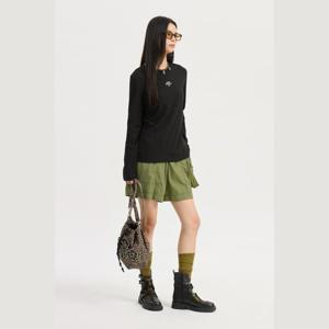 [럭키슈에뜨]슬림핏 기본 티셔츠 LQTAW25905