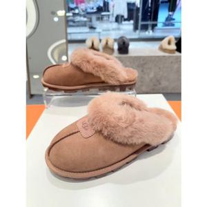 어그 UGG 25FW 시그니처 쉽스킨 코케트 여성 슬리퍼 1665303524 로키오크