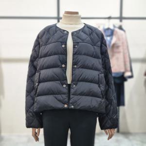 [더아이잗]라운드넥 스트링 구스다운점퍼 INAA2PD03