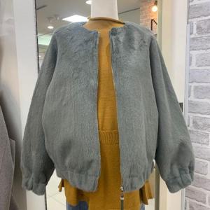 미센스 DP01 라운드넥 인조 밍크 자켓 MB4ZFUM202MN