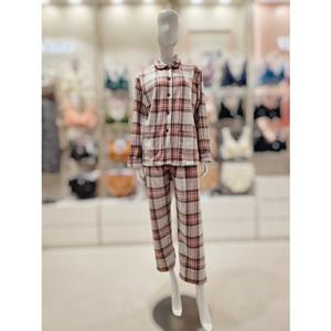 [비비안]가볍고 보온성 좋은 폴리기모 체크나염 여성 파자마 잠옷세트 WP88811A