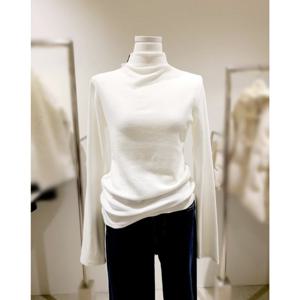 [비지트인뉴욕]스판 목폴라 티셔츠 VBCLT611