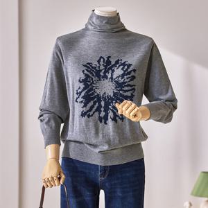 [커스텀에이블] 플라워 하이넥 니트_T2512KN203D