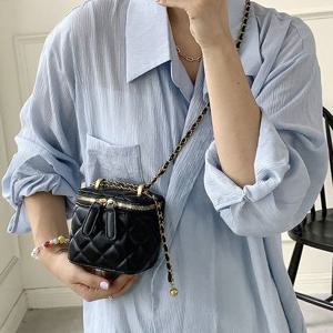 여성가방 퀼딩 미니 박스 체인 크로스백 22612T