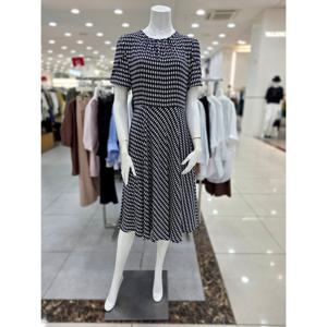 [더아이잗]운드넥 패턴 프린트 쉬폰원피스 IM8N0OP79470_DJ