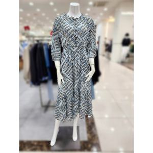 [더아이잗]백 밴딩 패턴 쉬폰 원피스 IN4A0OP02400_DJ