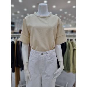 [더아이잗]쉬폰 배색 시어서커 블라우스 IN5A0BL13510_DJ