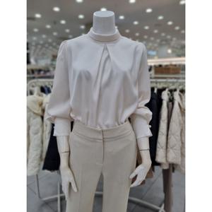 [더아이잗]봄.가을용 하이넥 블라우스 IP3BL9011600_DJ