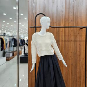 [지컷]지컷 크롭 라운드넥 짜임 니트 7225250601_DJ