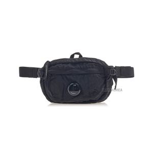 [CP컴퍼니] FW25 남성 나일론 B 벨트백 RCCMAC734A 005269G 999