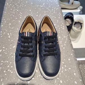 허시파피 HC37 3FR473여성가죽스니커즈 3FR473