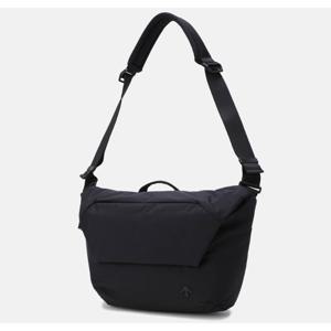 데상트 듀얼리스 더미작스 메신저 가방 B1 SQ323DBG72 BLK0